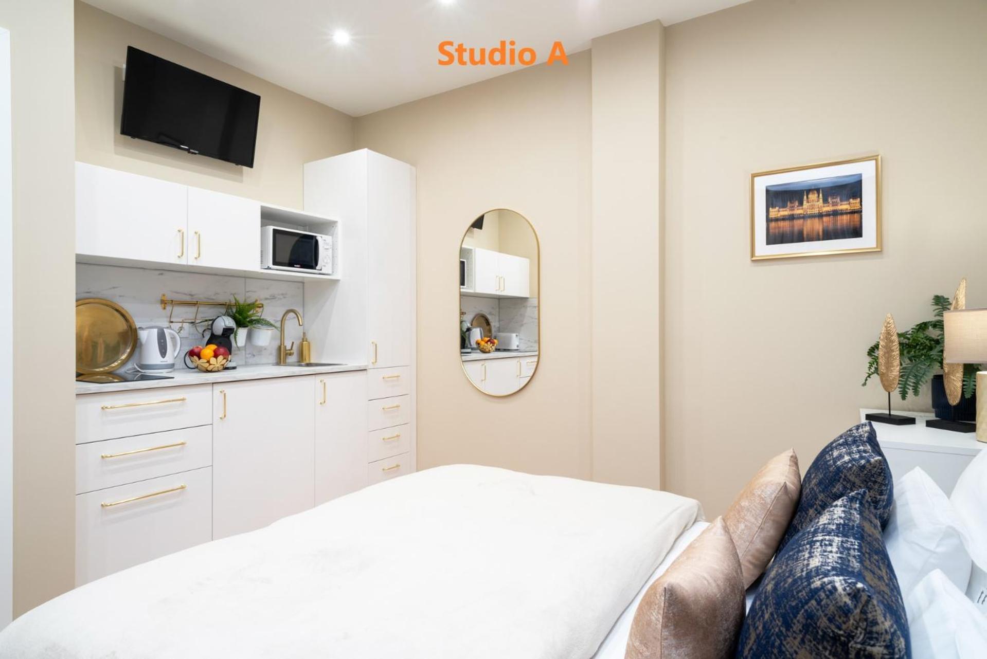 Amethyst Apartments - Tatra Budapest Luaran gambar